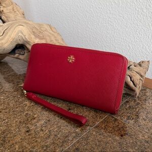 Tory Burch Emerson Continental Red Leather Wristlet Wallet